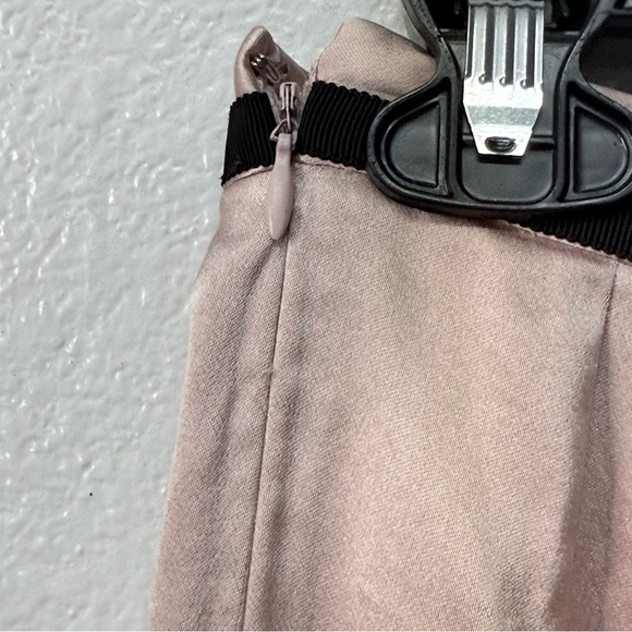 Express 100% Silk Blush Pink A-Line Midi Skirt Black Trim Bow Size 2 - Picture 6 of 10